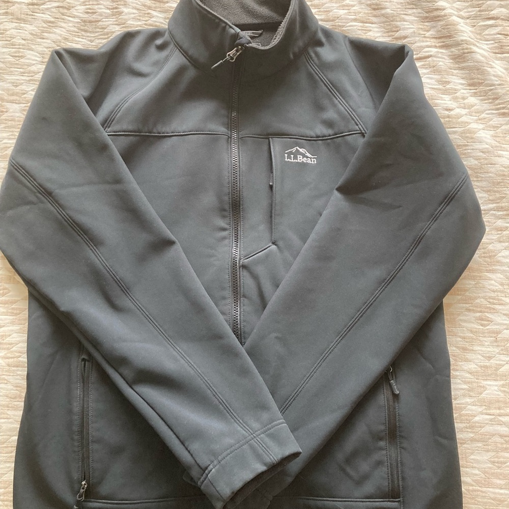 Men’s LL Bean Windproof Softshell Jacket